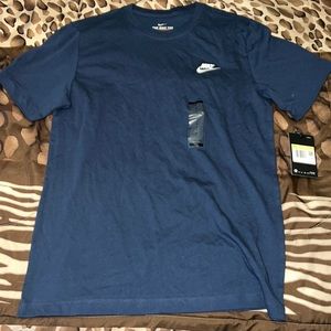 Men’s Nike Shirt